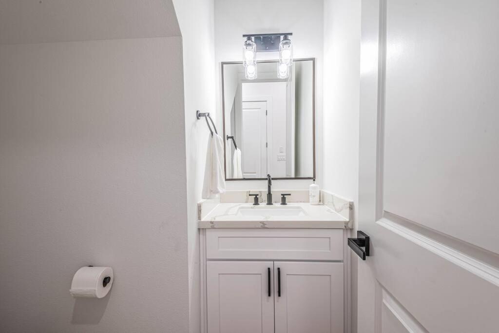 Luxury Home Near Houston Downtown & Medical Center Екстериор снимка